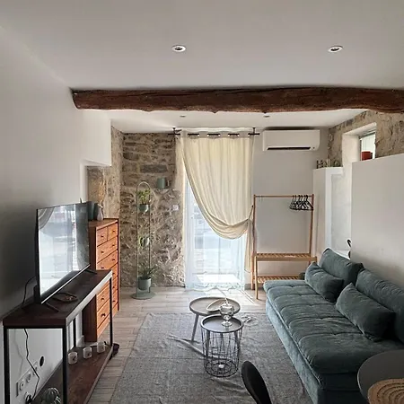 Avec Piscine Nîmes